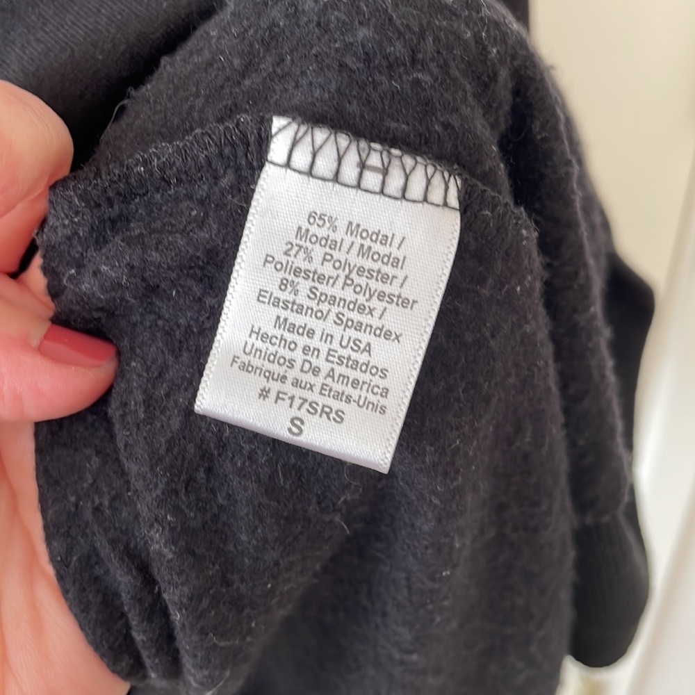 Beyond Yoga pullover - Picture 4 of 7